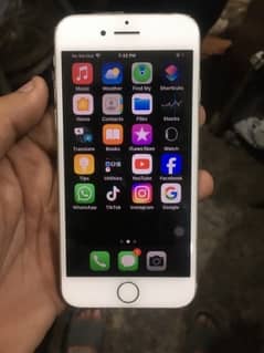 IPhone 7  storage 32 All ok phone    what app  03288071648