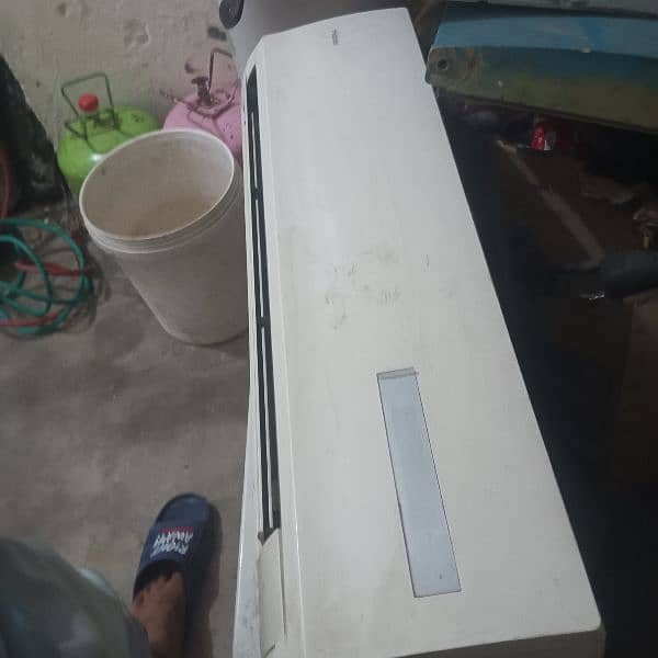 Haier 1ton indoor for sale 1