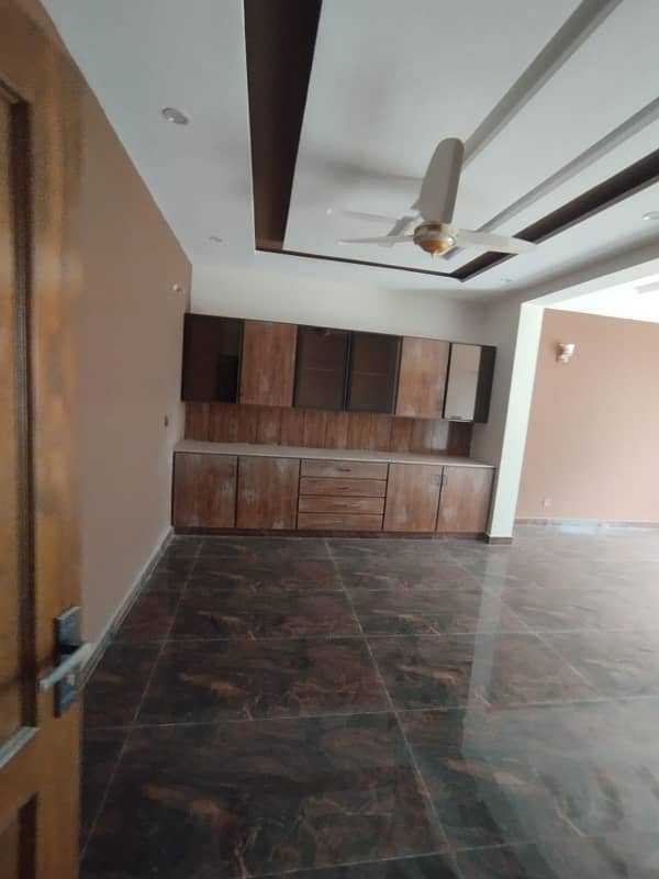 1 Kanal 1st Floor Upper Portion Available For Rent In IEP Sector B 11