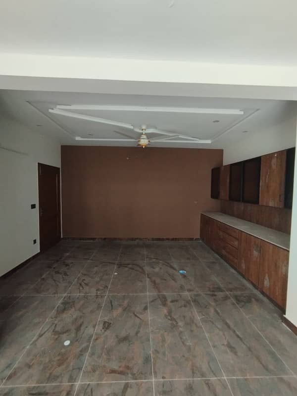 1 Kanal 1st Floor Upper Portion Available For Rent In IEP Sector B 16