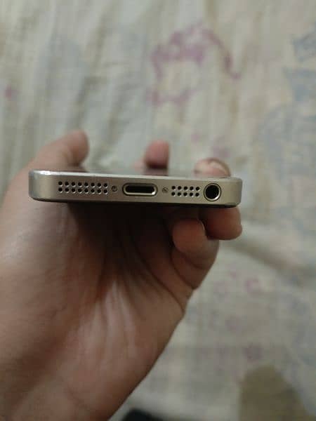 iphone se 2016 4