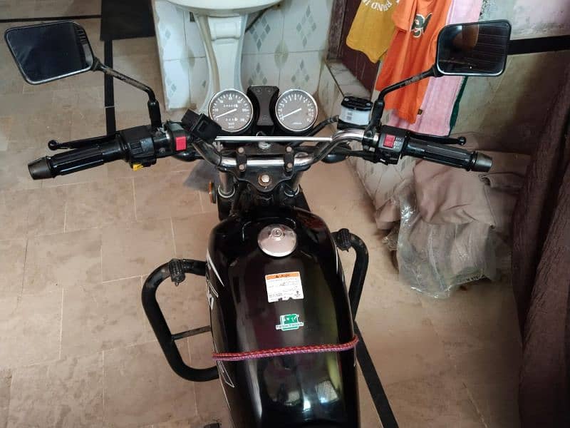 Suzuki GS 150 SE Model August 2022 Urgent for Sale 8