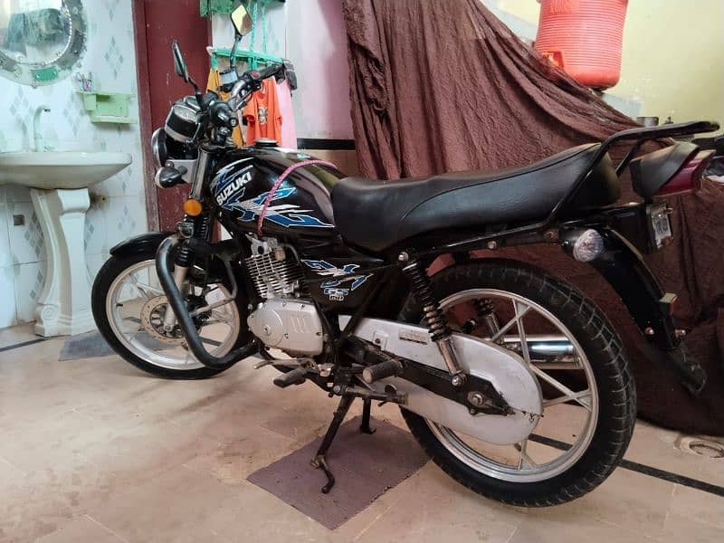 Suzuki GS 150 SE Model August 2022 Urgent for Sale 11