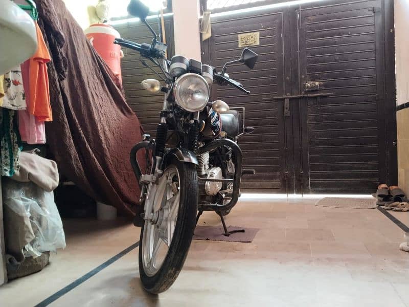 Suzuki GS 150 SE Model August 2022 Urgent for Sale 16