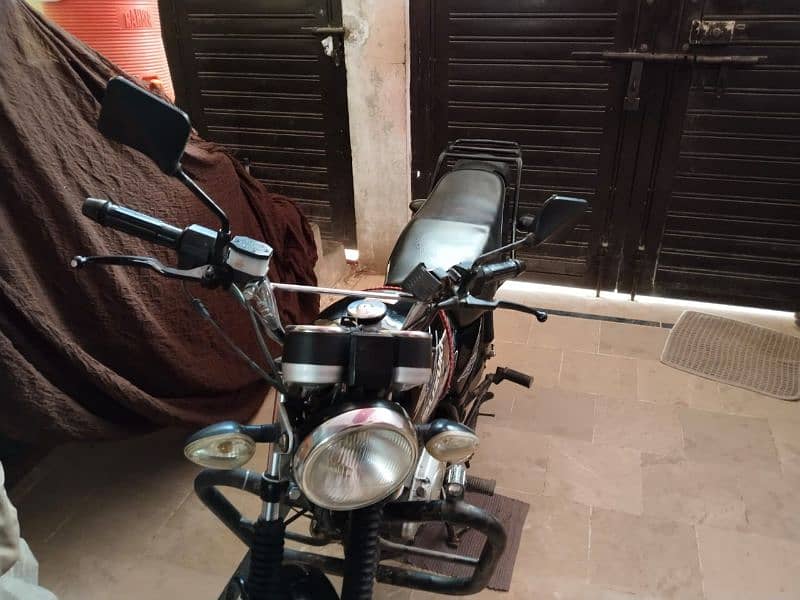 Suzuki GS 150 SE Model August 2022 Urgent for Sale 17