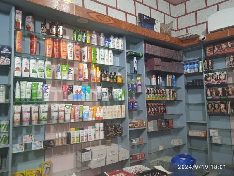 Cosmetics Shop for sale without stock 4