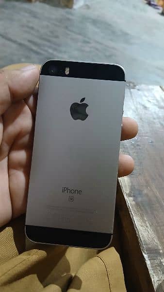 iphone 5 SE 4