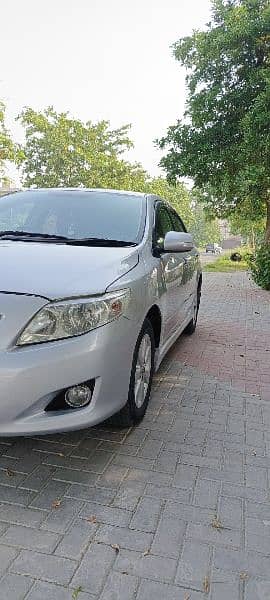 Toyota Corolla Altis 2010 3