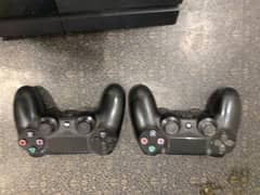 PlayStation 4 1tb 2 controllers