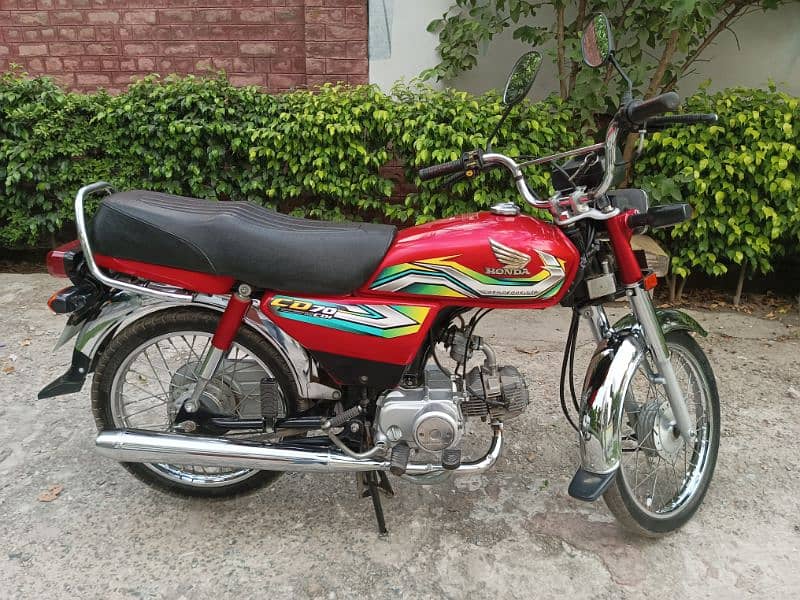 Honda cd 70 red color 2022 model urgent sell with original documents 2