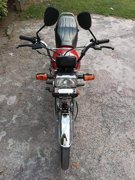 Honda cd 70 red color 2022 model urgent sell with original documents 5