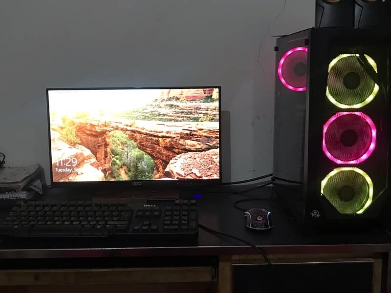 i5 4th gen gaming pc with 22" borderless led 1