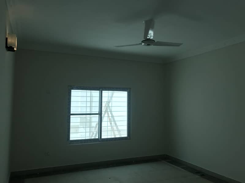 Renovated Upper Portion 3 Bed DD Is Available For Rent 2