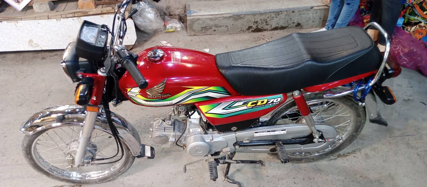 Honda CD 70 2023 3