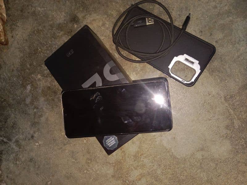 Samsung s20 5g 8gb 128gb contact my WhatsApp 0316.336. 55.41 0