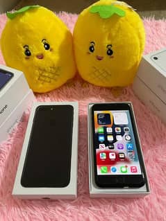 iphone 7 128gb PTA approved 03457061567 My WhatsApp number