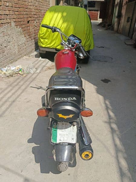 Honda 125 behtrin ha rabta 03214526913 3