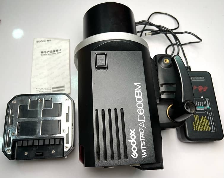 Godox AD600BM with box, Good Condition, Godox AD600 light 1