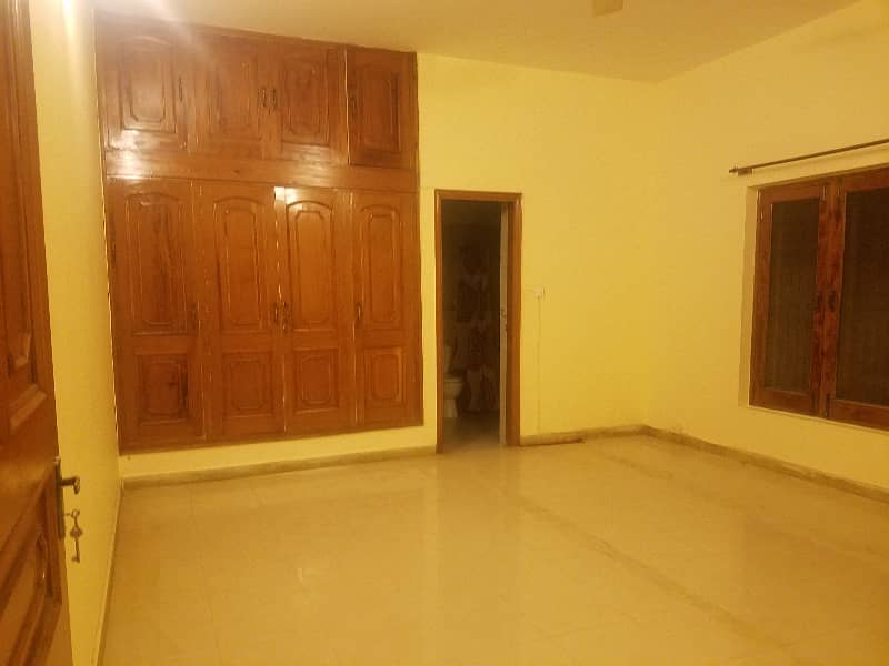 mamtaz city chanab block and 30x60 brand new house for sale 2