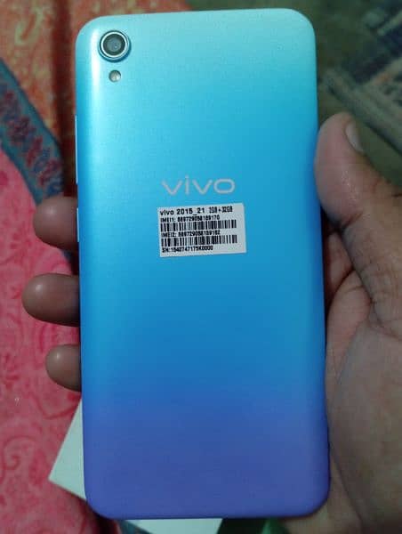 Vivo Y1s 3