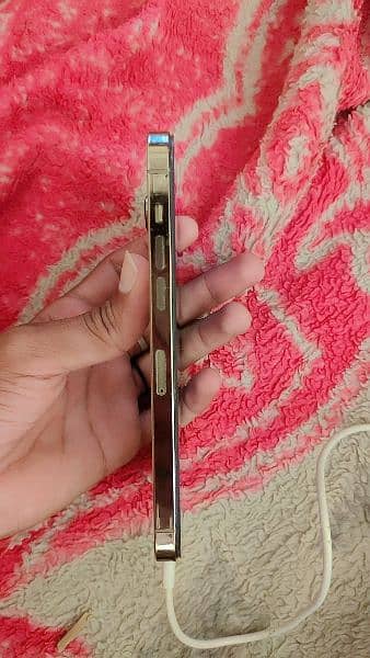 IPhone13 1TB Dubai A plus. pta approved. pubg support 5Gall ok 3