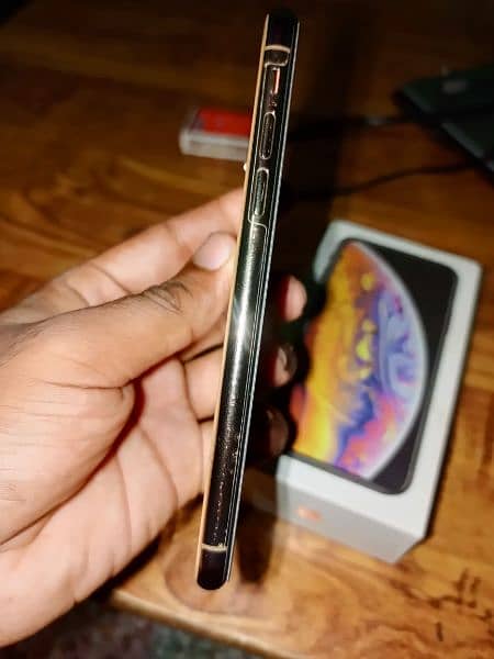 I phone XS 256 GB with BoX 1