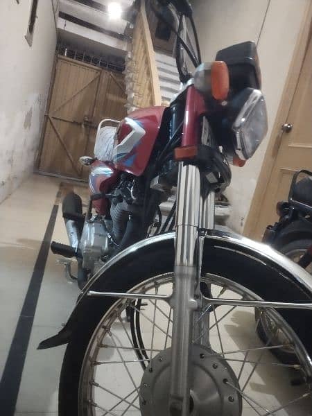 Honda 125 Rs 165000 3