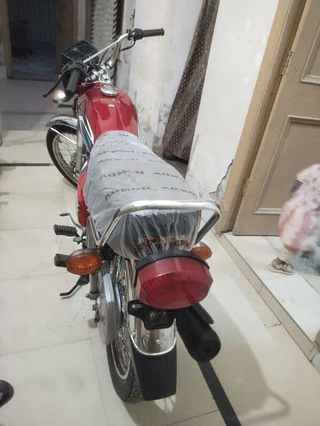 Honda 125 Rs 165000 8