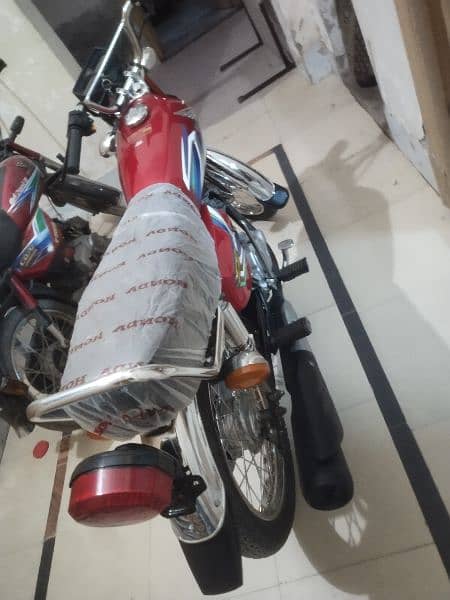 Honda 125 Rs 165000 10