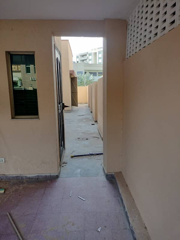 12 Marla 4 Bedroom House for Sale in Askari -11 Lahore. 17