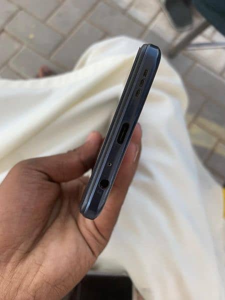 tecno camon 18t 4