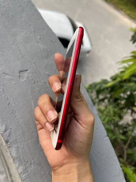 Iphone 7 Red 2