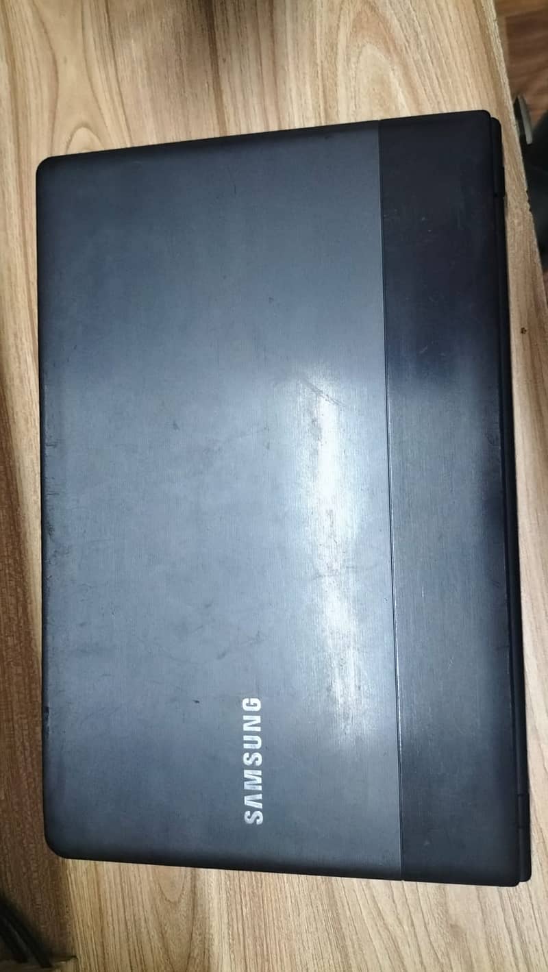 SAMSUNG LAPTOP 0