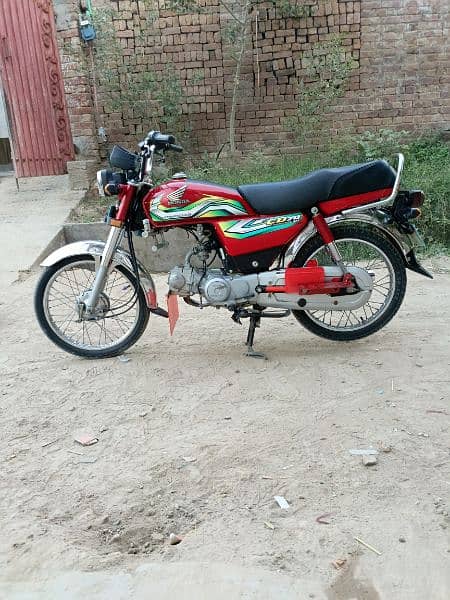 Honda CD 70 motorcycle 2023 model 2