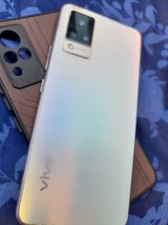 vivo v21 with original charger 12/128gb