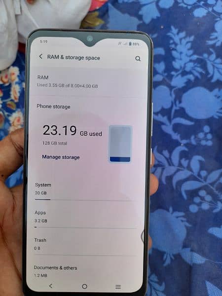 vivo v21 with original charger 12/128gb 4