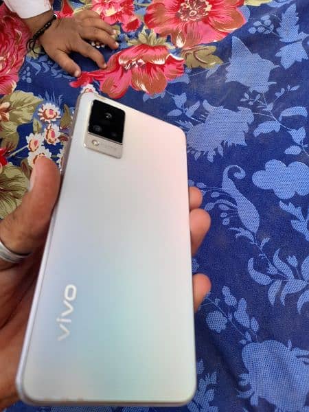 vivo v21 with original charger 12/128gb 12