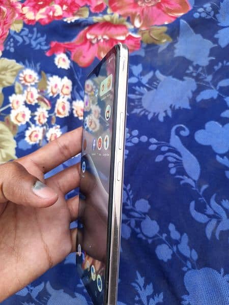 vivo v21 with original charger 12/128gb 14