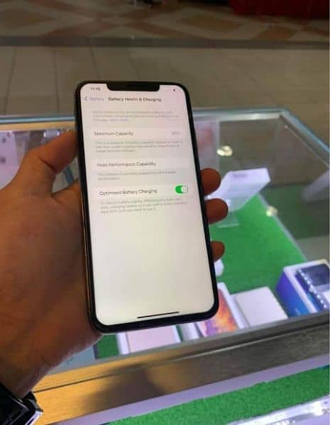 iPhone xs max 256 GB 03220889193 my what'sap 1