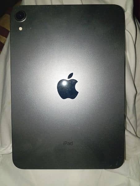 I pad mini 6 10/10 condition 3