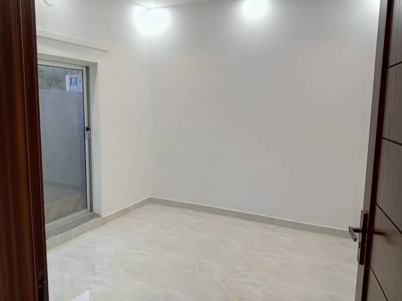 5 MARLA CORNER,50 FT WIDE IDEAL LOCATION BRAND NEW HOUSE FOR SALE IN DHA RAHBAR BLOCK F 2