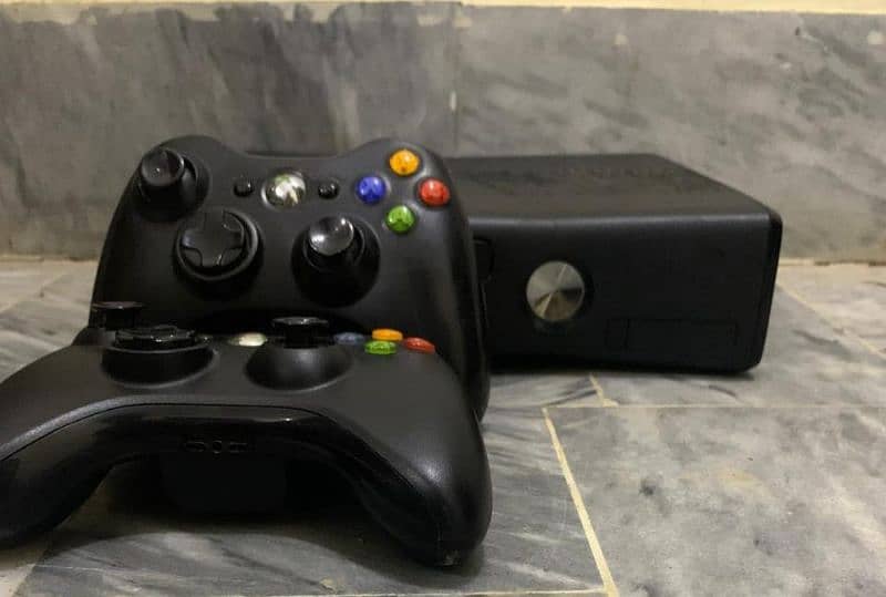 urgent sale Xbox 360 1