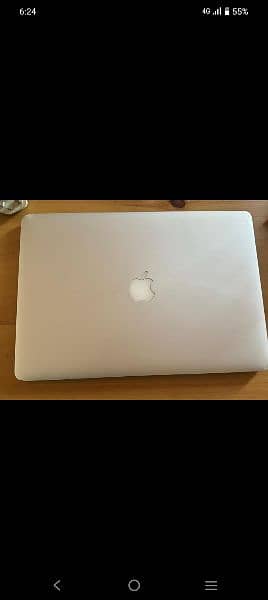 MacBook pro mid 2015 2