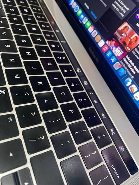 MacBook Pro 2016 15 inch 16/512 4