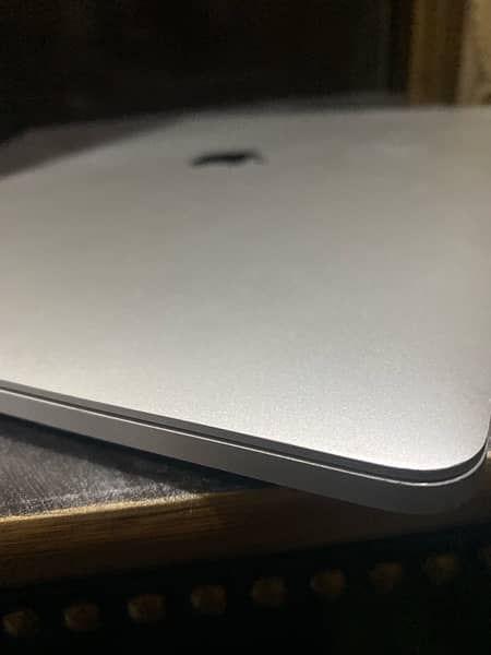 MacBook Pro 2016 15 inch 16/512 5