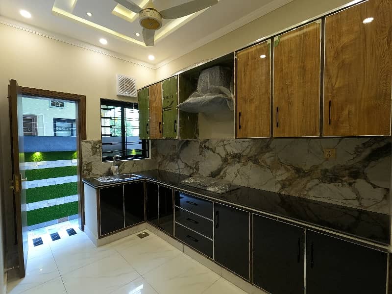 Prime Location House Is Available For Sale In Central Park - Block A1 7