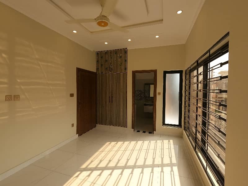 Prime Location House Is Available For Sale In Central Park - Block A1 15