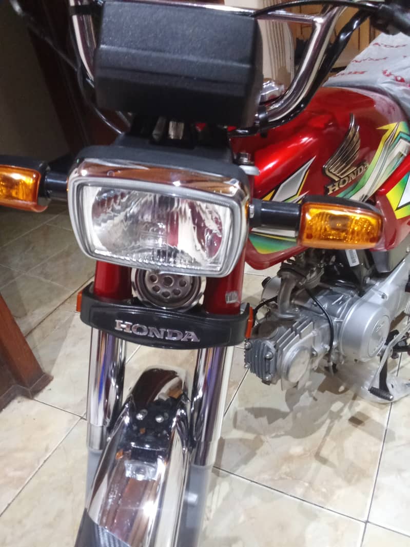 Honda CD 70 10