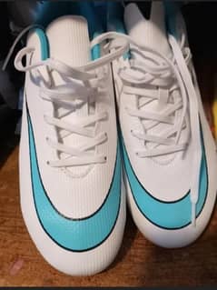 Nike football cleats limited URGENT SALE