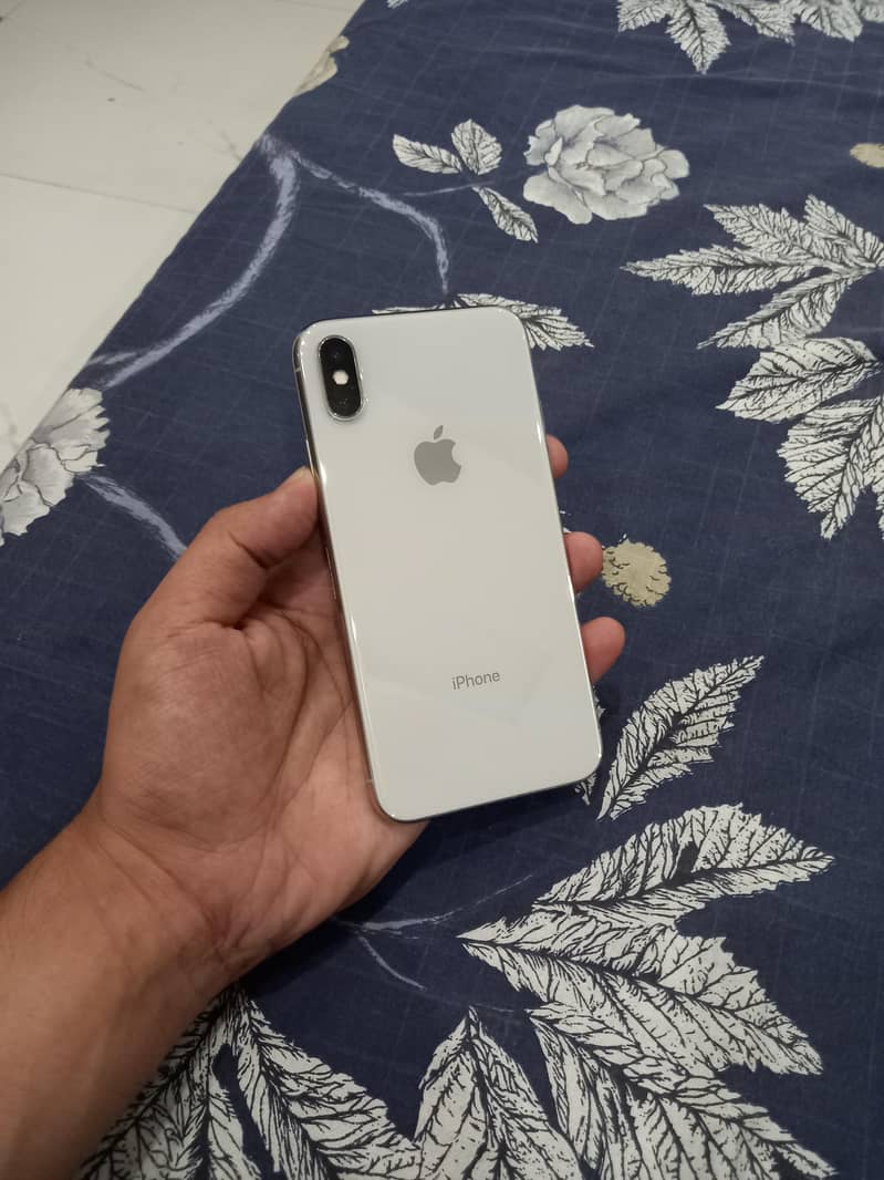 iPhone X 1